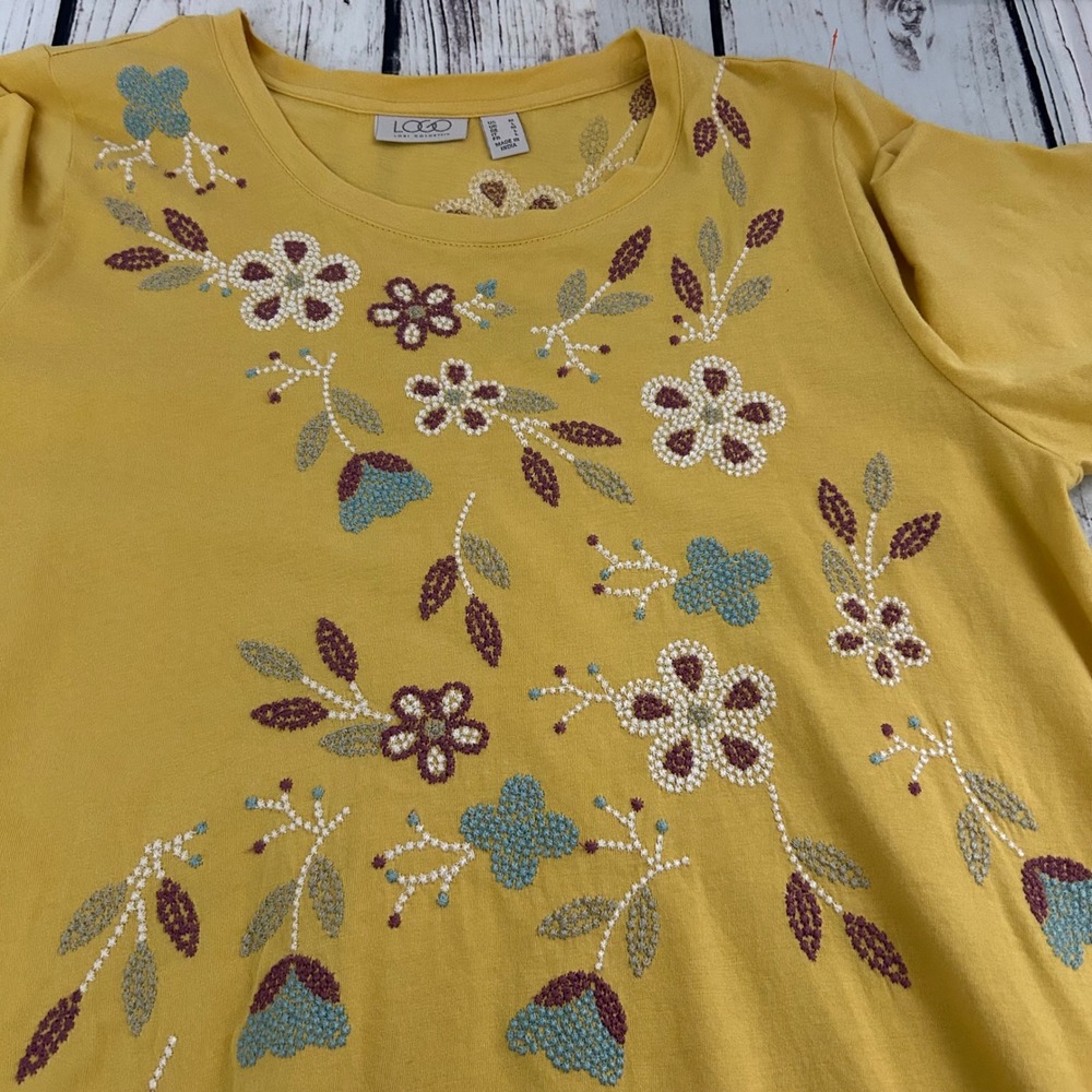 LOGO Lori Goldstein Mustard Yellow Floral Embroidered Sharkbite Boho Tunic Top M - Picture 4 of 7